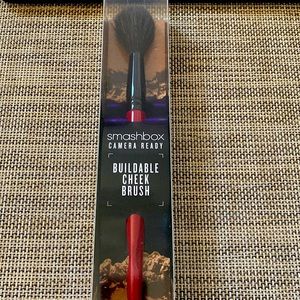 Smashbox camera ready buildable cheek brush